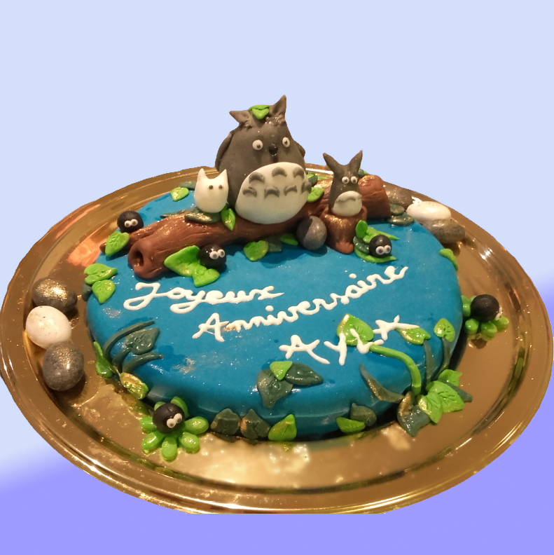 gâteau Totoro sur branche
