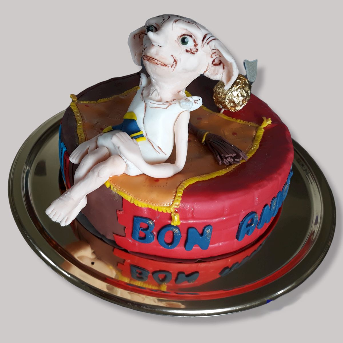 gâteau thème Le Monde des Sorciers 2e année - Elfe de Maison